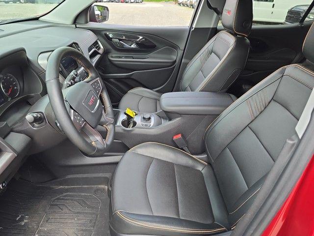 2023 GMC Terrain Vehicle Photo in Pleasant Hills, PA 15236