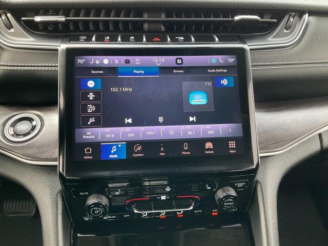 2022 Jeep Grand Cherokee L Vehicle Photo in Kaukauna, WI 54130