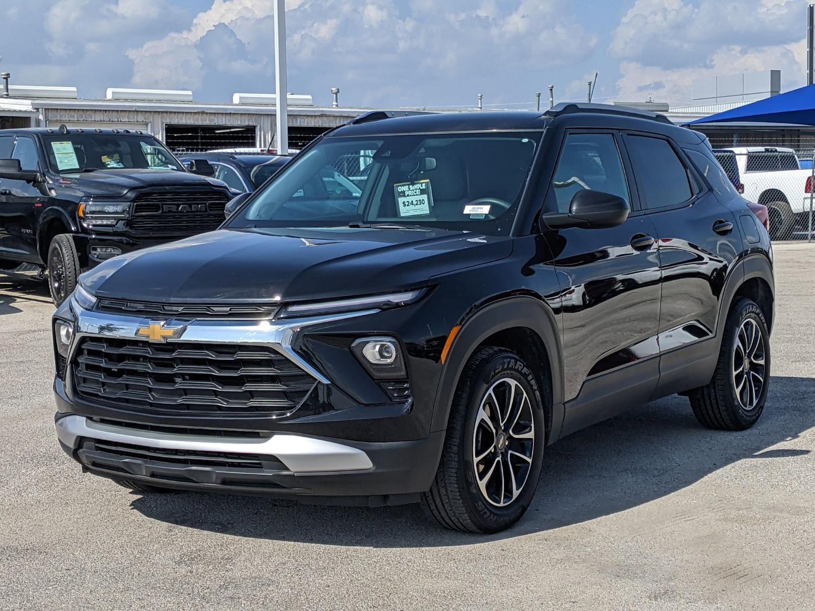 2024 Chevrolet Trailblazer Vehicle Photo in Seguin, TX 78155