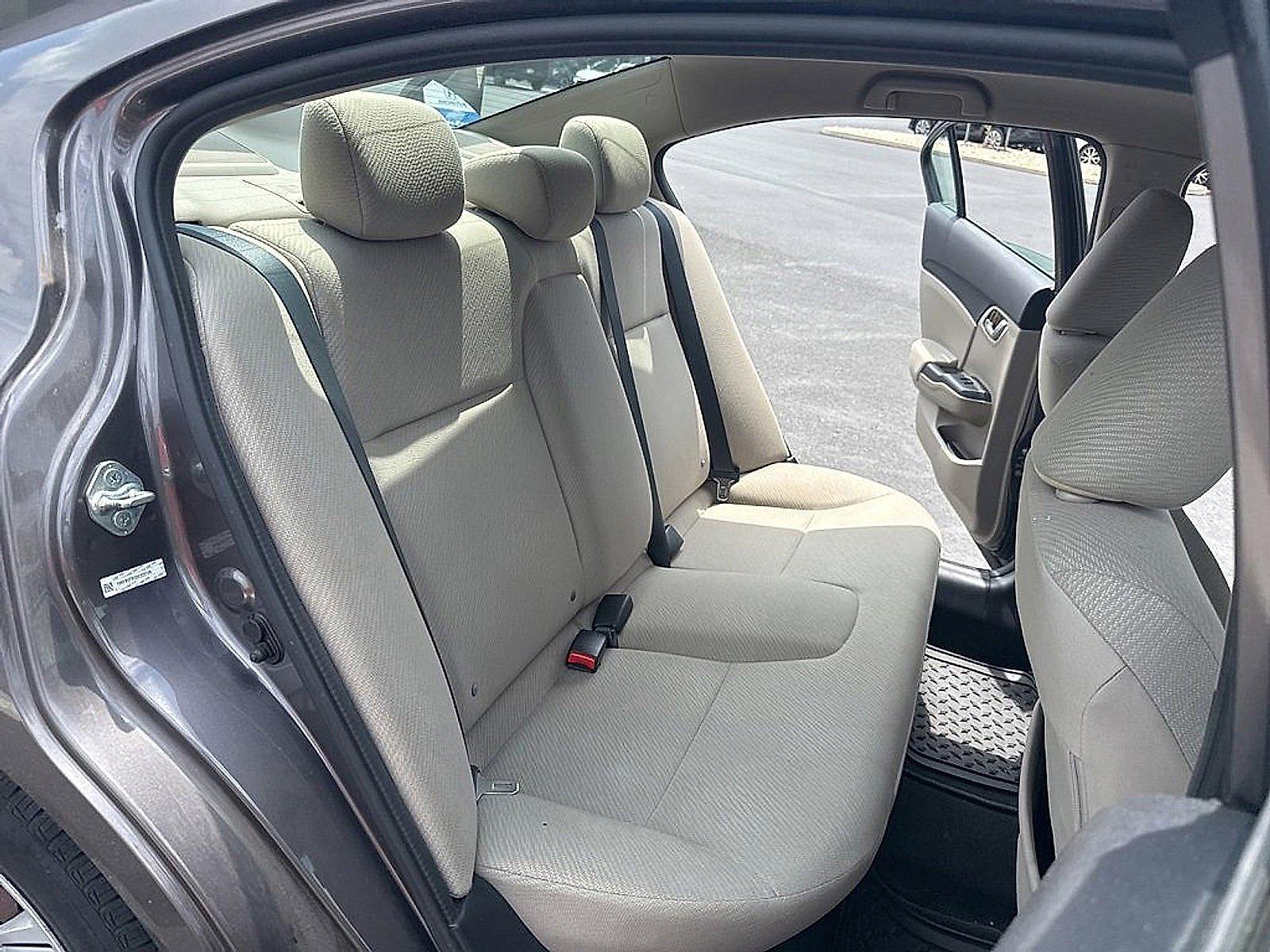 2013 Honda Civic Sedan Vehicle Photo in Harrisburg, PA 17111