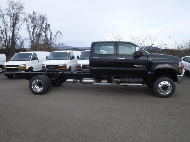 2024 Chevrolet Silverado 5500 HD Vehicle Photo in JASPER, GA 30143-8655