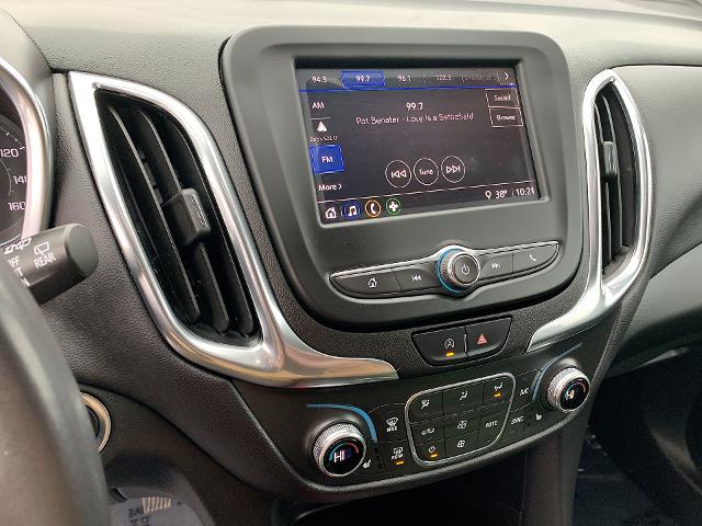 2022 Chevrolet Equinox Vehicle Photo in MOON TOWNSHIP, PA 15108-2571