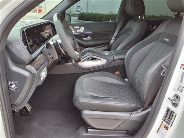2024 Mercedes-Benz GLS Vehicle Photo in TAMPA, FL 33612-3404