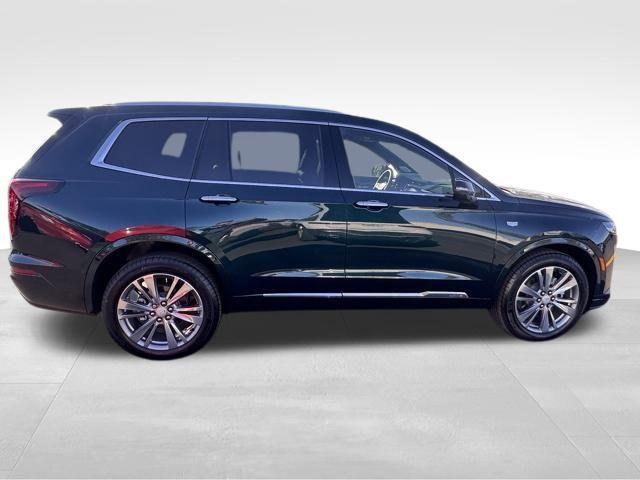 2025 Cadillac XT6 Vehicle Photo in DELRAY BEACH, FL 33483-3294