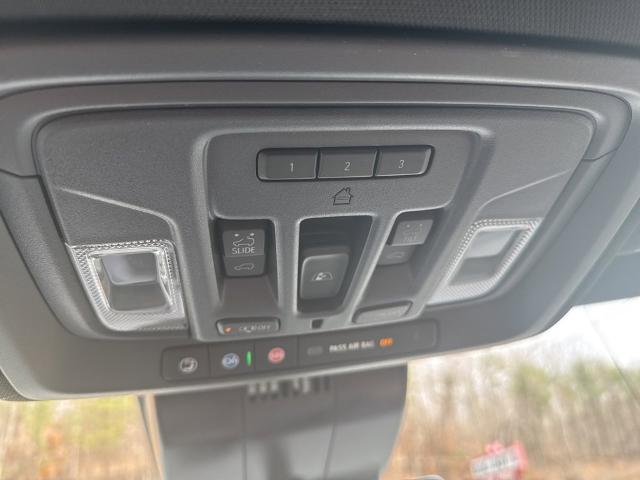 2025 Chevrolet Silverado 1500 Vehicle Photo in MARION, NC 28752-6372