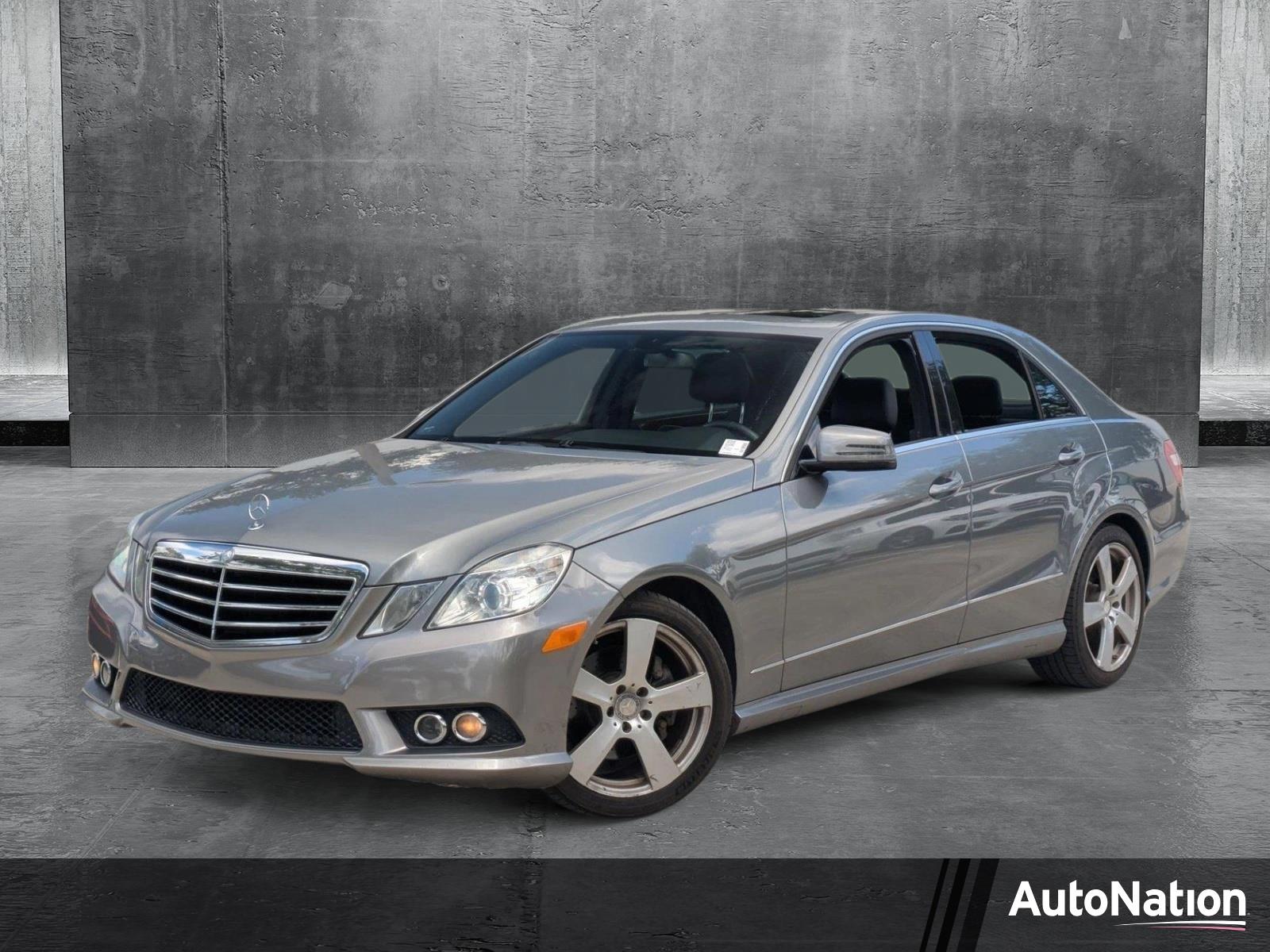 2010 Mercedes-Benz E-Class Vehicle Photo in Coconut Creek, FL 33073