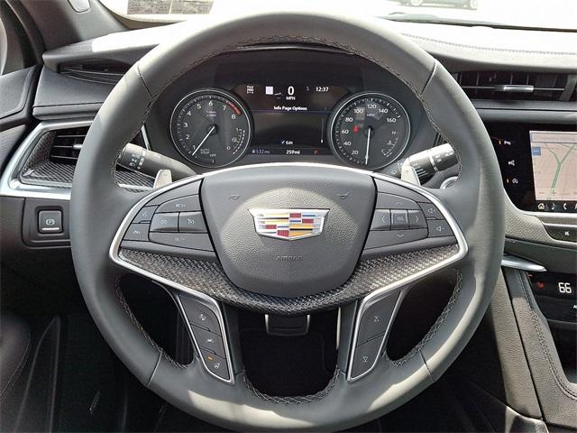 2025 Cadillac XT5 Vehicle Photo in ALLENTOWN, PA 18103-7399