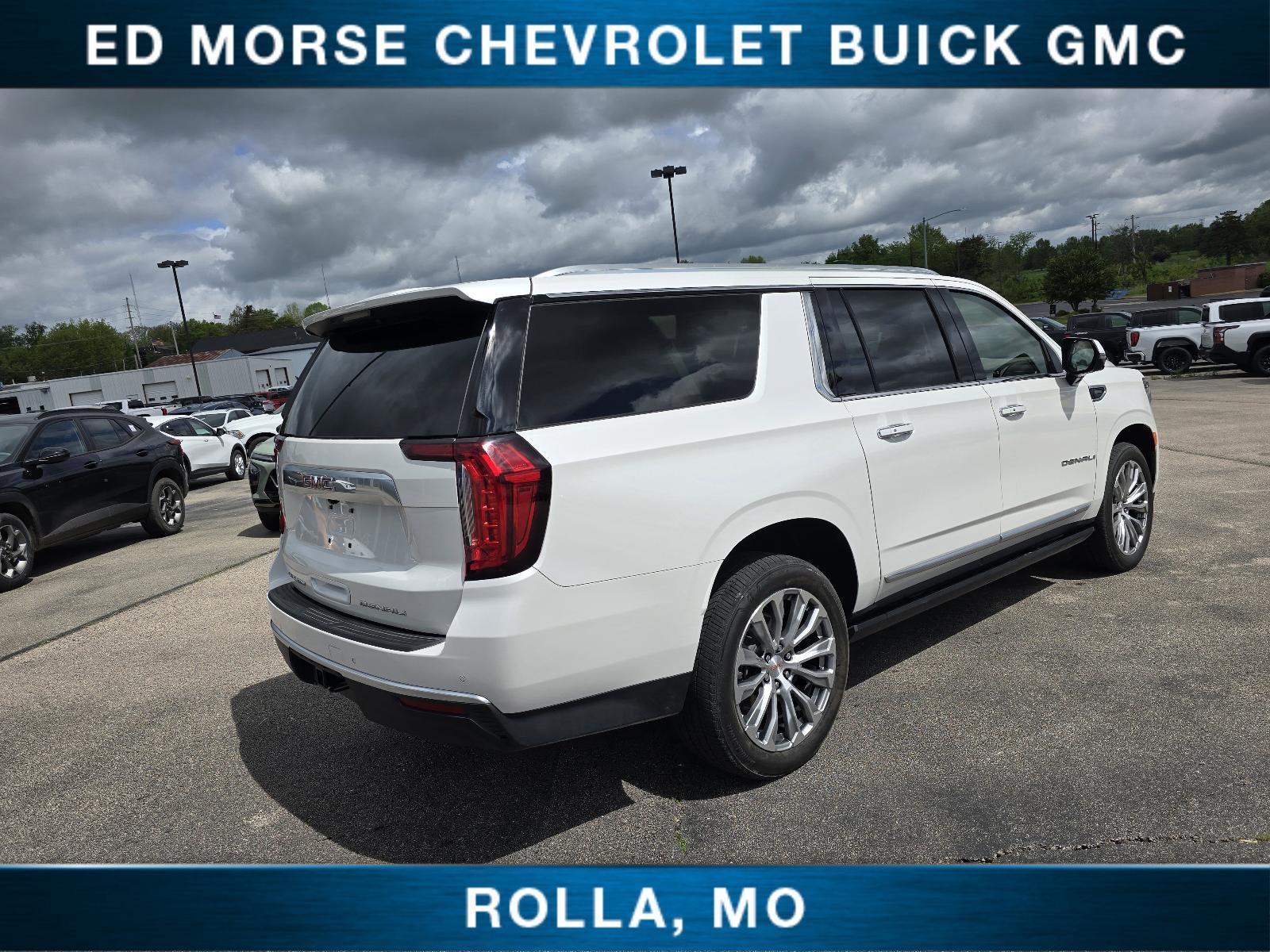 2022 GMC Yukon XL Vehicle Photo in Rolla, MO 65401