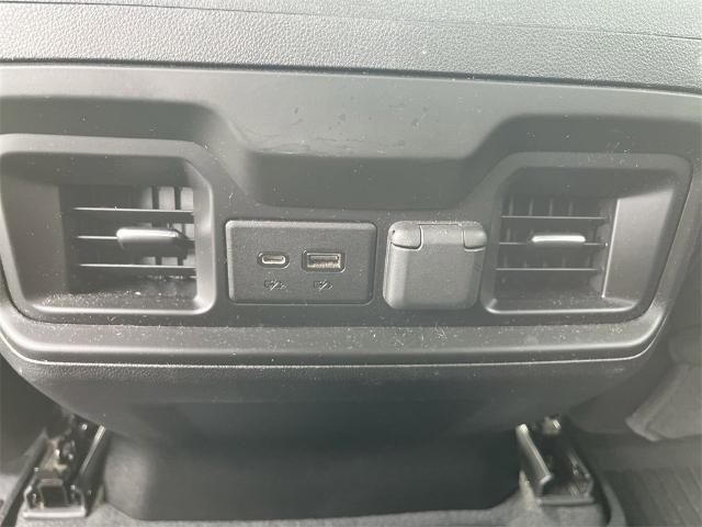 2021 Chevrolet Silverado 1500 Vehicle Photo in TULLY, NY 13159-3159