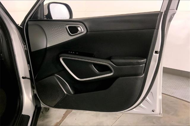 2021 Kia Soul Vehicle Photo in Lees Summit, MO 64086