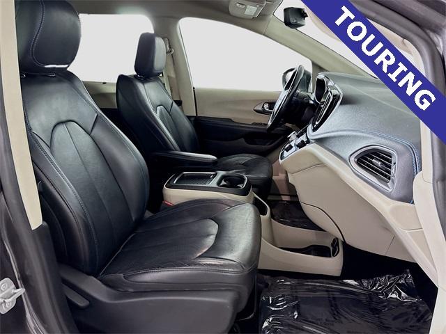 2021 Chrysler Pacifica Vehicle Photo in Puyallup, WA 98371
