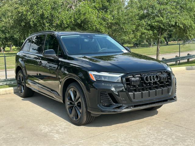 2025 Audi Q7 Vehicle Photo in HOUSTON, TX 77090