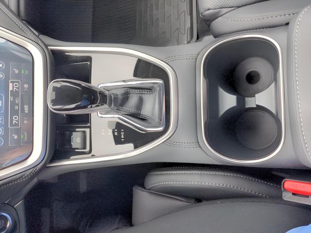 2025 Subaru Outback Vehicle Photo in Green Bay, WI 54304
