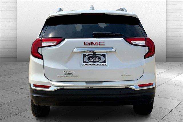 2024 GMC Terrain Vehicle Photo in TOPEKA, KS 66609-0000