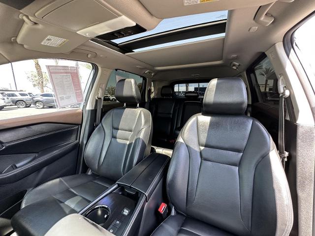 2023 Nissan Rogue Vehicle Photo in Tucson, AZ 85712