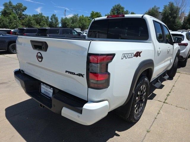 2024 Nissan Frontier Vehicle Photo in ENGLEWOOD, CO 80113-6708