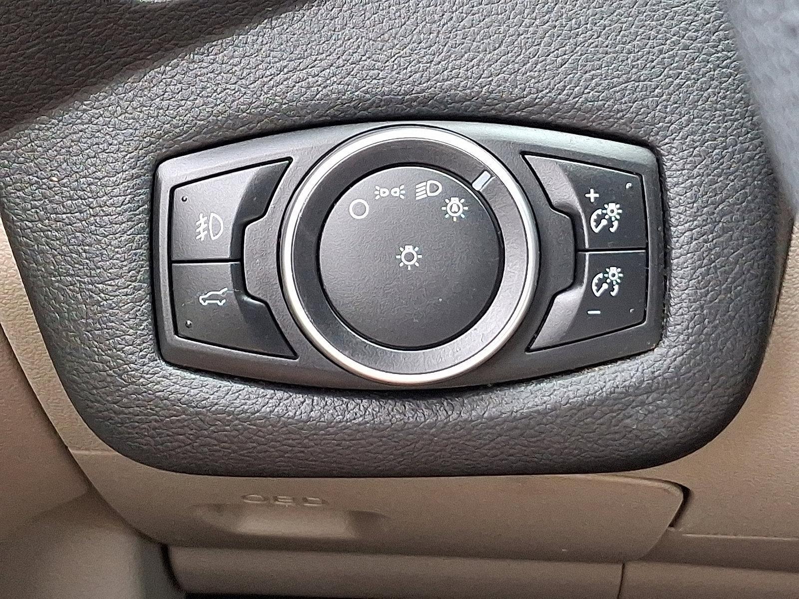 2017 Ford Escape Vehicle Photo in Trevose, PA 19053