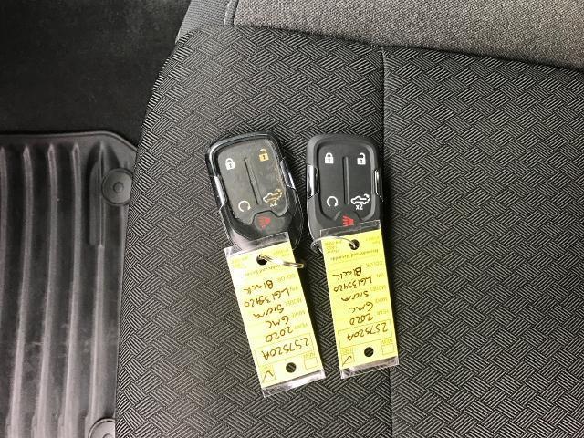 2020 GMC Sierra 1500 Vehicle Photo in GREEN BAY, WI 54303-3330