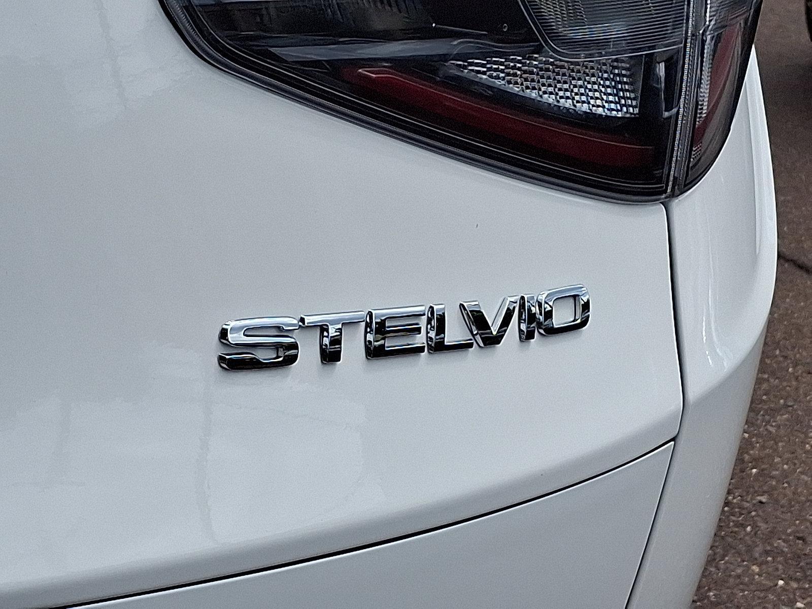 2025 Alfa Romeo Stelvio Vehicle Photo in Willow Grove, PA 19090