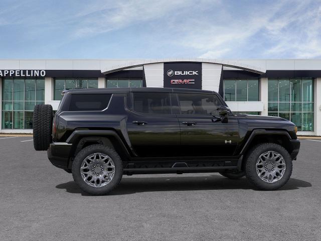 2025 GMC HUMMER EV SUV Vehicle Photo in WILLIAMSVILLE, NY 14221-2883