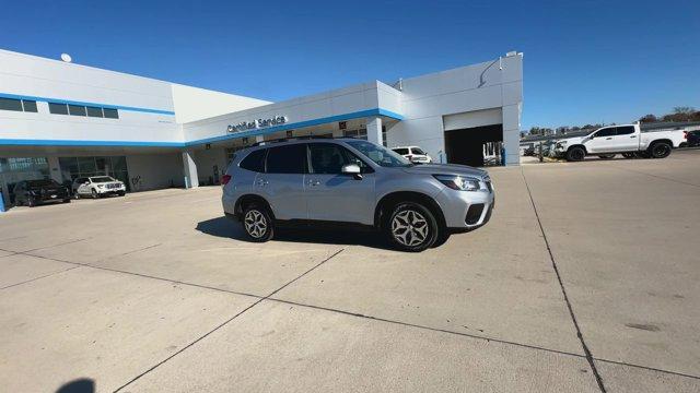 Used 2019 Subaru Forester Premium with VIN JF2SKAEC6KH550188 for sale in Grand Island, NE