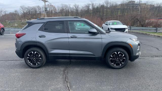 2022 Chevrolet Trailblazer Vehicle Photo in MOON TOWNSHIP, PA 15108-2571