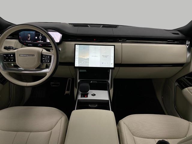 2025 Range Rover Vehicle Photo in Appleton, WI 54913