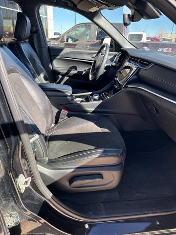 2023 Jeep Grand Cherokee Vehicle Photo in Winslow, AZ 86047-2439