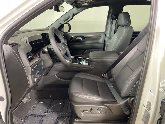 2025 Chevrolet Tahoe Vehicle Photo in PHOENIX, AZ 85014-3381