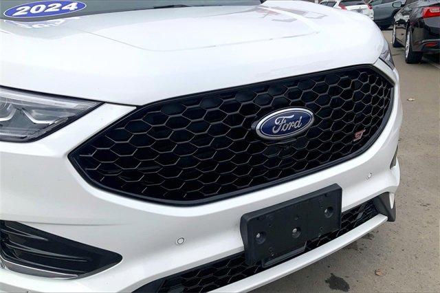 2024 Ford Edge Vehicle Photo in KANSAS CITY, MO 64114-4502