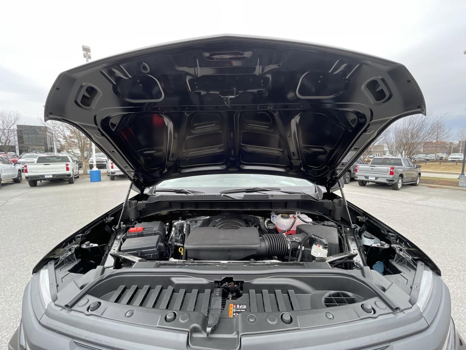 2025 Chevrolet Silverado 1500 Vehicle Photo in BENTONVILLE, AR 72712-4322