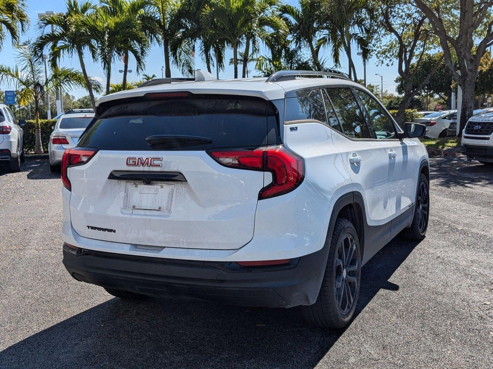 2019 GMC Terrain Vehicle Photo in Miami, FL 33015