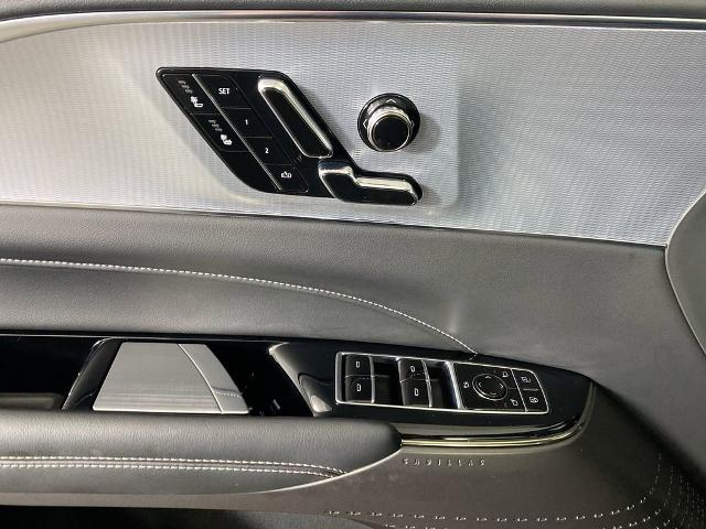 2024 Cadillac LYRIQ Vehicle Photo in ALLIANCE, OH 44601-4622
