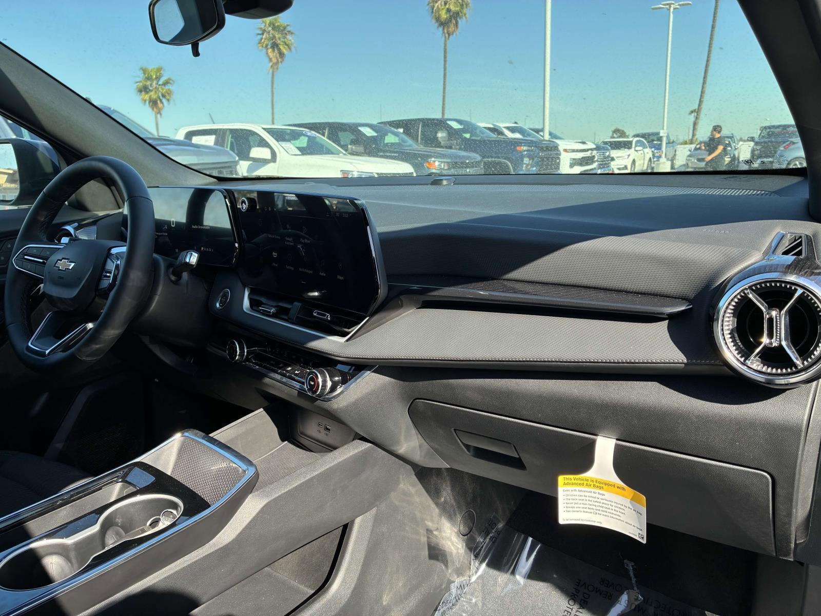 2025 Chevrolet Equinox Vehicle Photo in LOS ANGELES, CA 90007-3794