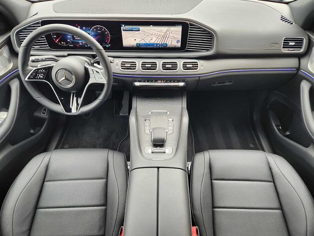2025 Mercedes-Benz GLS Vehicle Photo in HOUSTON, TX 77079
