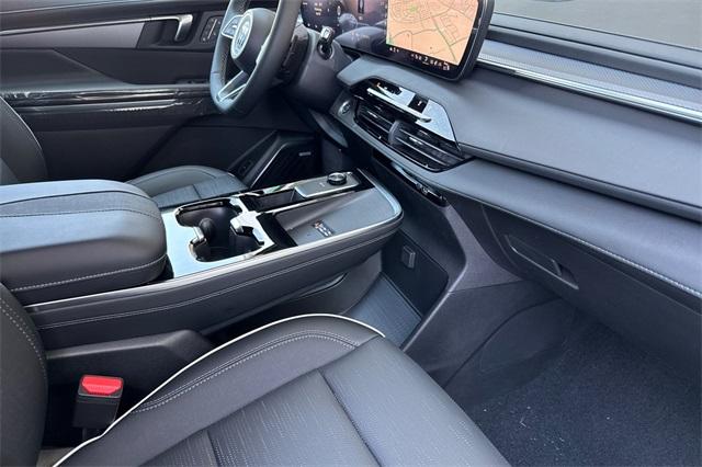 2025 Buick Enclave Vehicle Photo in ELK GROVE, CA 95757-8703