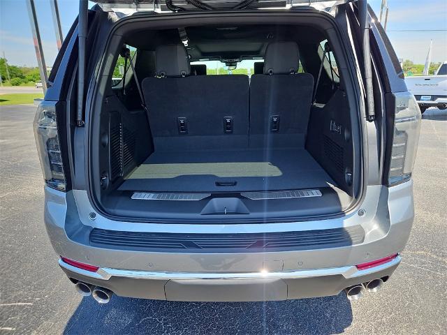 2025 Chevrolet Suburban Vehicle Photo in EASTLAND, TX 76448-3020