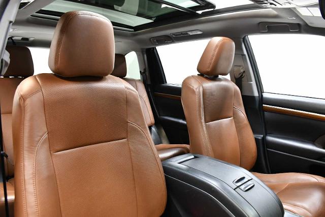 2018 Toyota Highlander Vehicle Photo in DALLAS, TX 75235