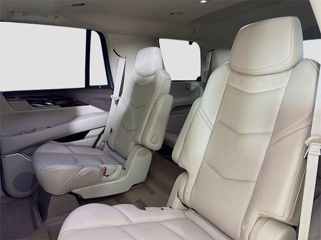 2015 Cadillac Escalade Vehicle Photo in PUYALLUP, WA 98371-4149