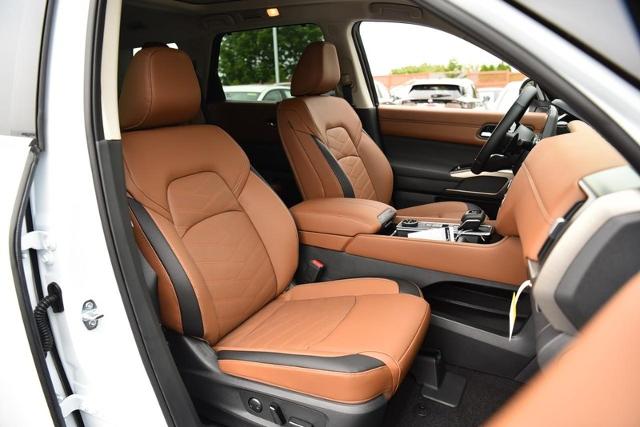 2025 Nissan Pathfinder Vehicle Photo in Ballwin, MO 63011