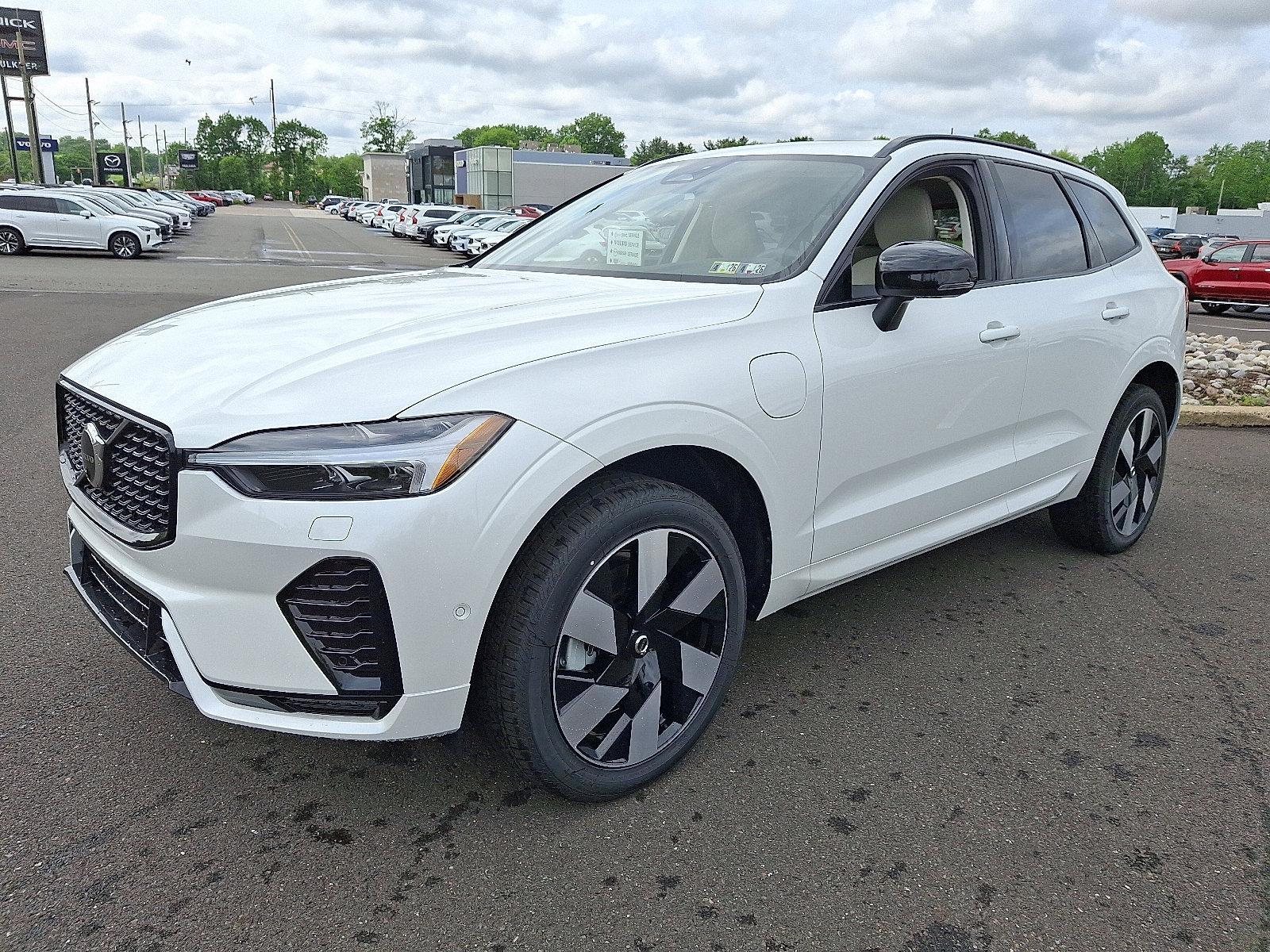 2025 Volvo XC60 Plug-In Hybrid Vehicle Photo in Trevose, PA 19053
