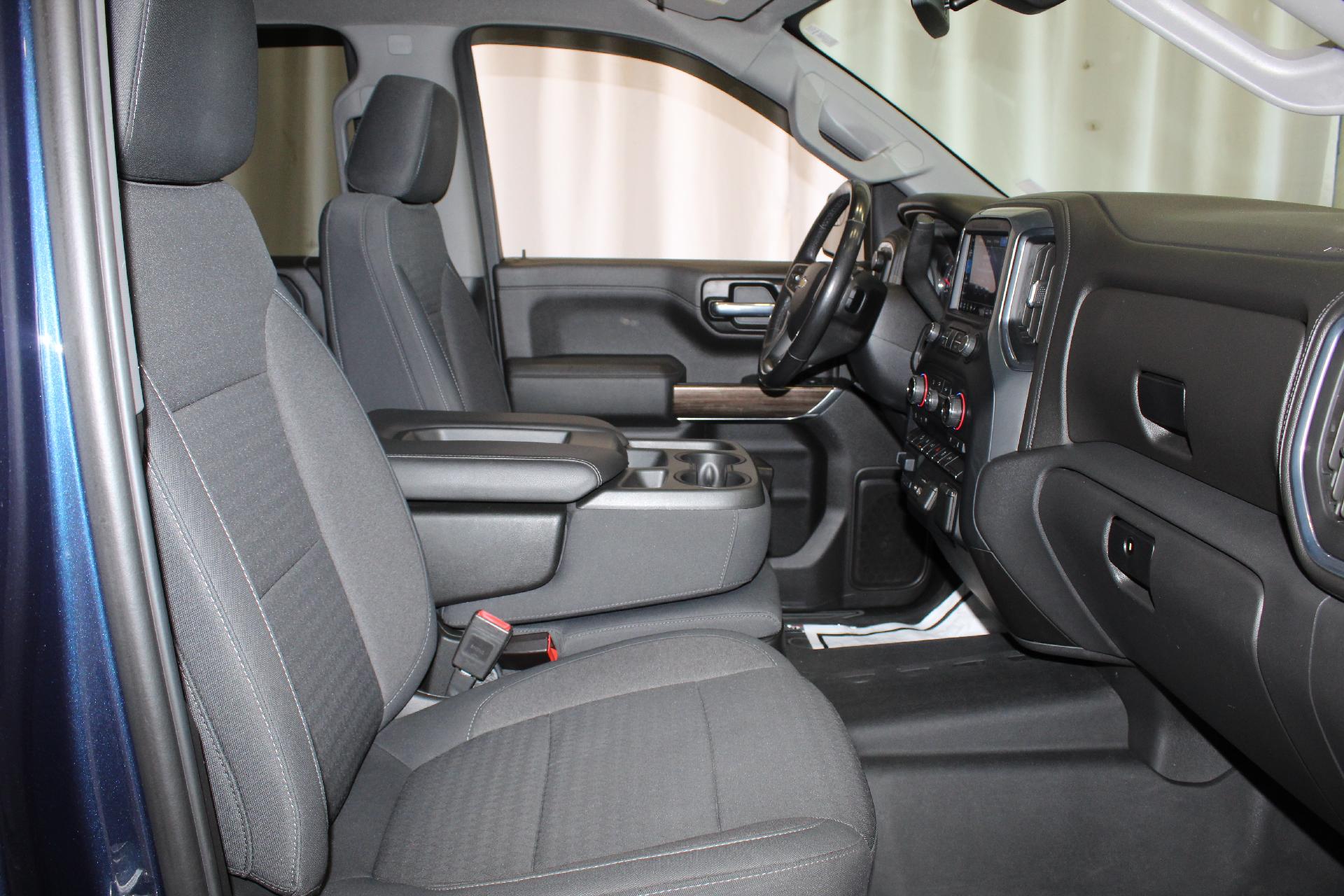 2020 Chevrolet Silverado 1500 Vehicle Photo in NORTHAMPTON, MA 01060-1120