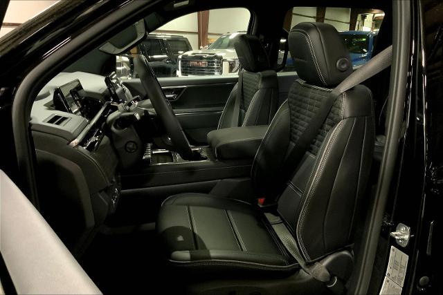 2025 GMC Sierra EV Vehicle Photo in KANSAS CITY, MO 64114-4545
