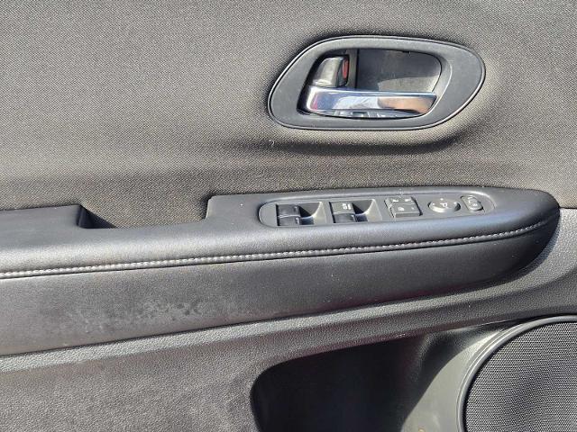 2018 Honda HR-V Vehicle Photo in DENTON, TX 76210-9321
