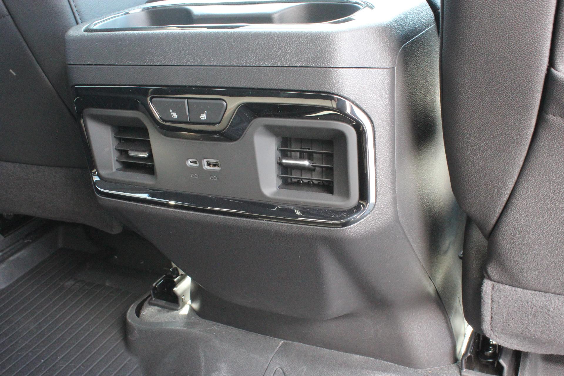 2025 GMC Sierra 1500 Vehicle Photo in AURORA, CO 80012-4011