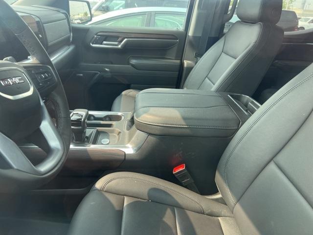 2025 GMC Sierra 1500 Vehicle Photo in GREEN BAY, WI 54304-5303