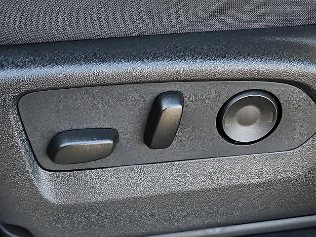 2025 GMC Sierra 1500 Vehicle Photo in TREVOSE, PA 19053-4984