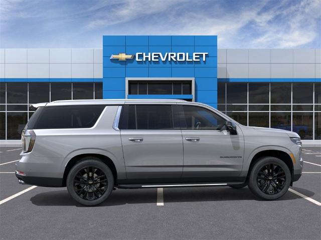 2025 Chevrolet Suburban Vehicle Photo in PUYALLUP, WA 98371-4149