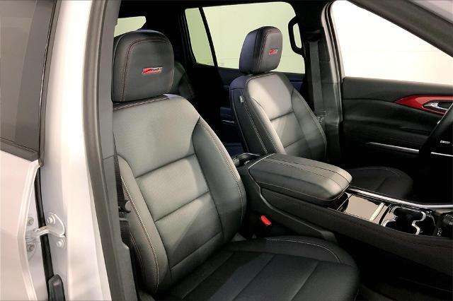 2024 Chevrolet Traverse Vehicle Photo in Lees Summit, MO 64086