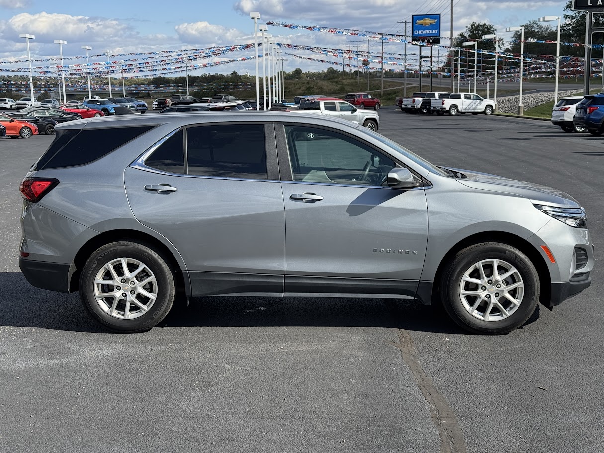 2023 Chevrolet Equinox Vehicle Photo in BOONVILLE, IN 47601-9633